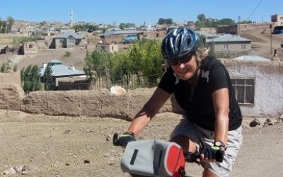 Kathryn Mayne Cycling on the tour with redspokes Kathryn Mayne Cycling on the tour with redspokes